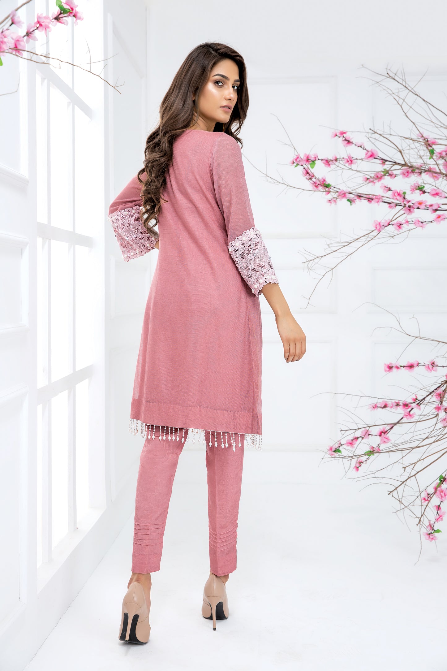 BLUSH ROSE